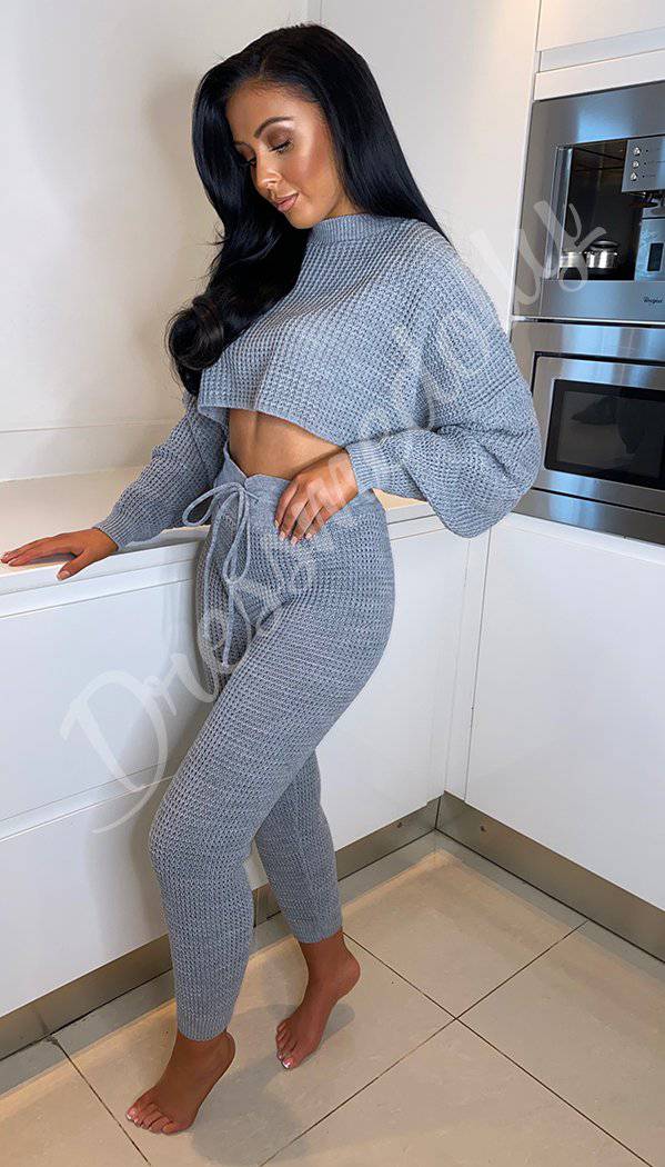 Cropped Fisherman Knitted Two Piece Loungewear Set - Dressmedolly