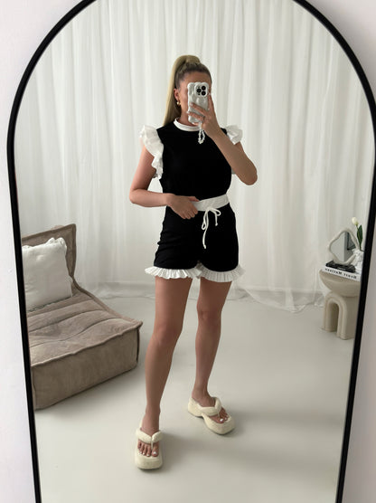 Ribbed Frill Sleeved Contrast Shorts Set