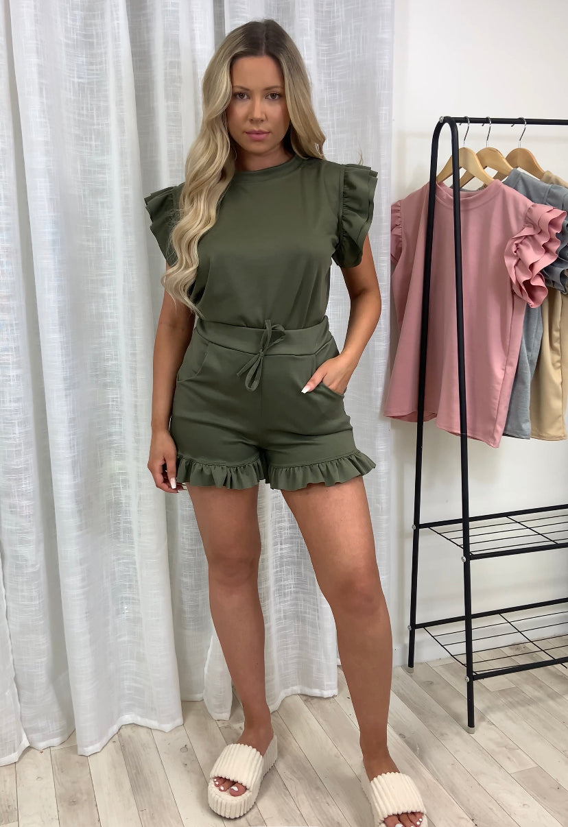 Frill Sleeved Shorts Two Piece Set - Dressmedolly