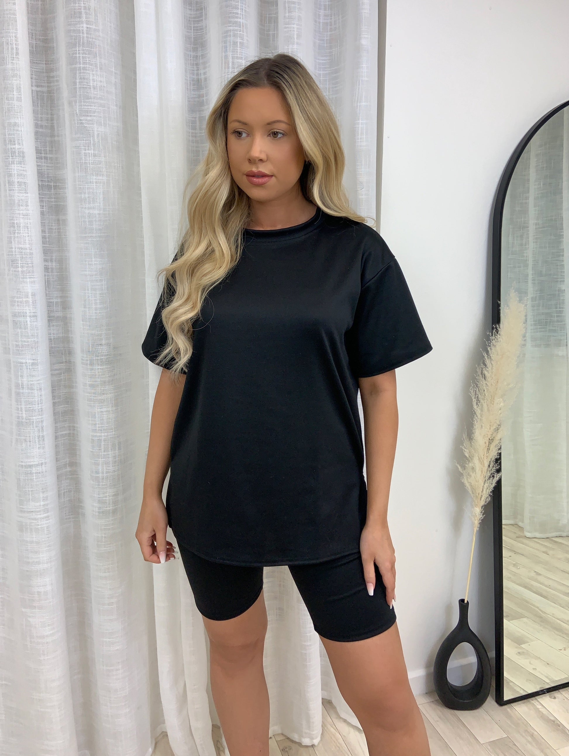 Lexi Cycling Short Plain Two Piece Set - Dressmedolly