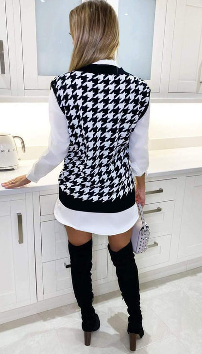 V- Neck Cable Tank Sleeveless Jumper - Dressmedolly