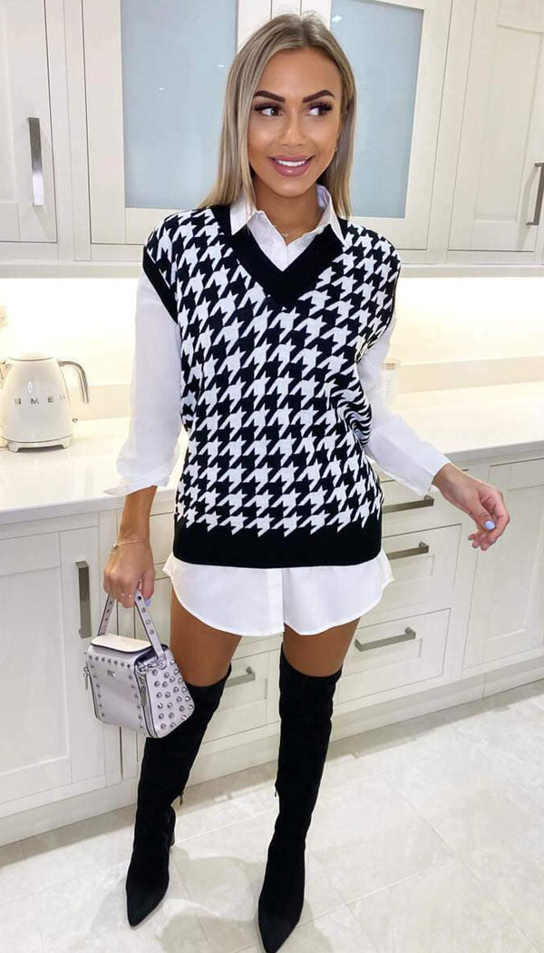 V- Neck Cable Tank Sleeveless Jumper - Dressmedolly