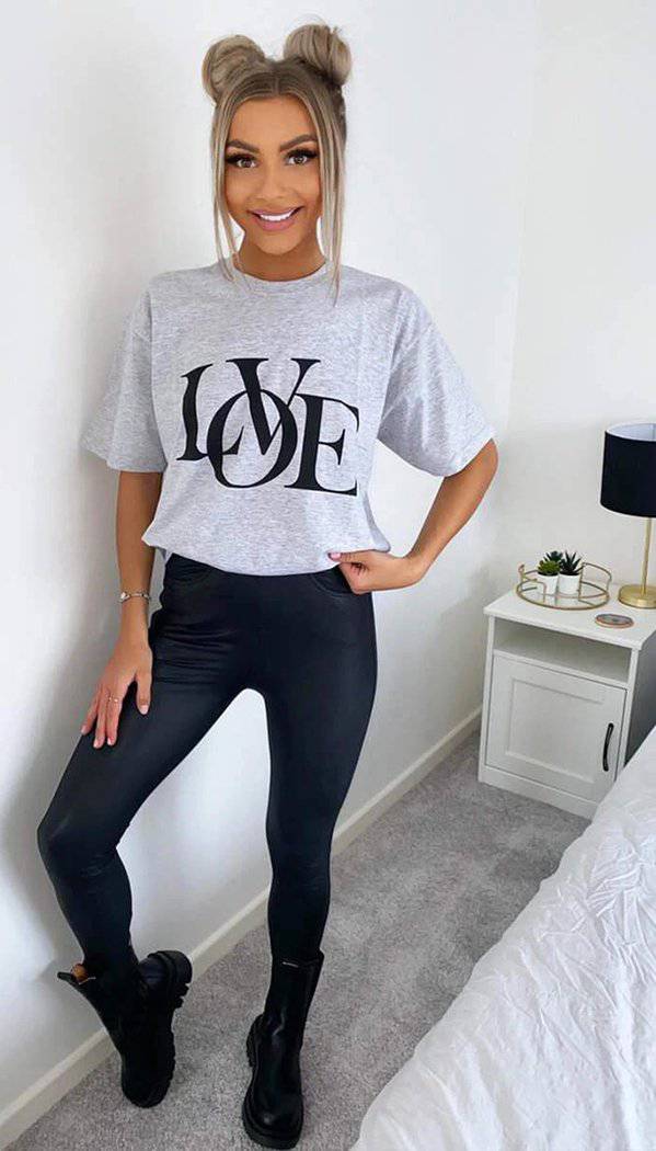 "LOVE" Short Sleeved T-shirt - Dressmedolly
