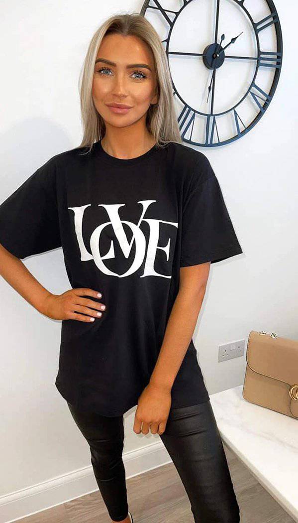"LOVE" Short Sleeved T-shirt - Dressmedolly