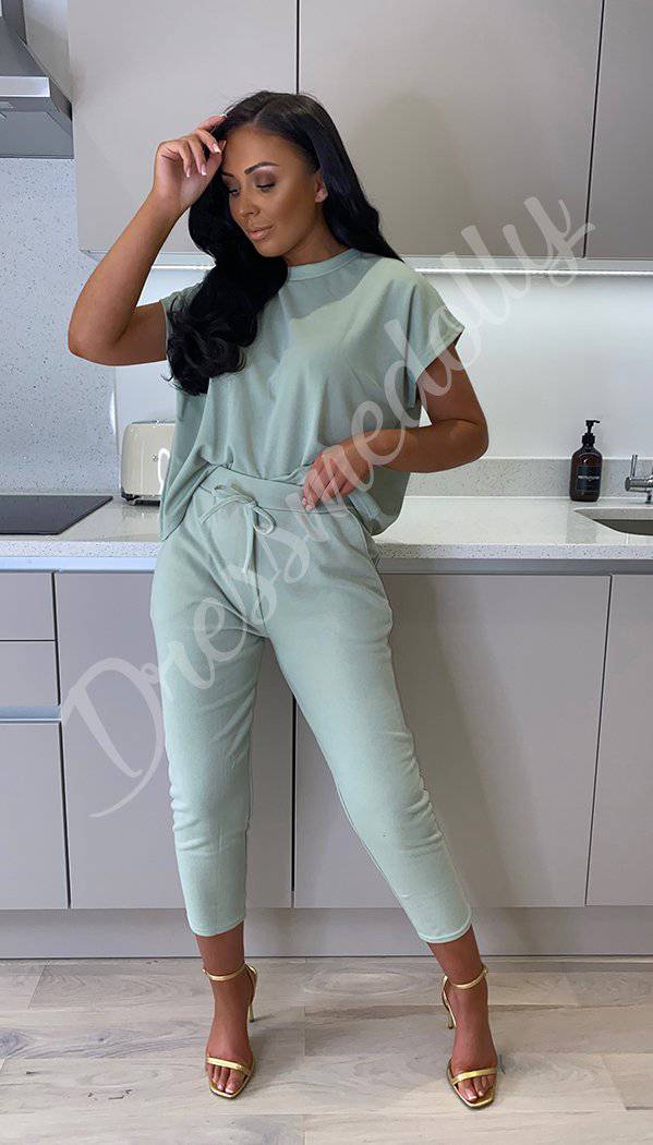 The Boxy Short Sleeved Round Neck Two Piece Loungewear Tracksuit - Dressmedolly