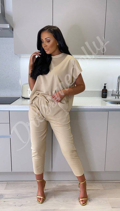 The Boxy Short Sleeved Round Neck Two Piece Loungewear Tracksuit - Dressmedolly