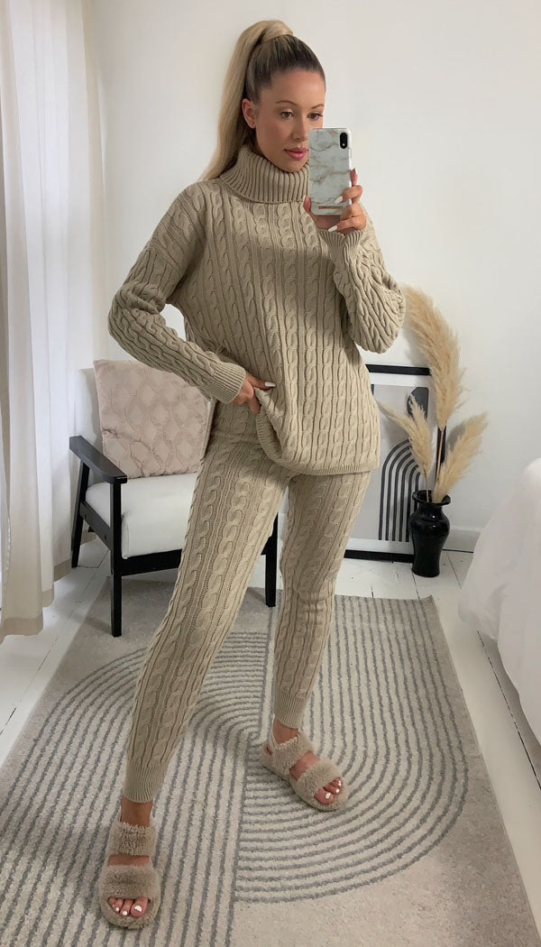Polo Cable Knitted Two Piece Legging Set - Dressmedolly