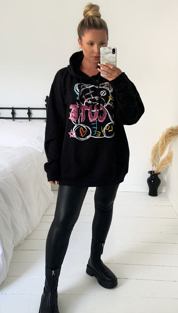 Oversized Graphic Teddy Hoodie - Dressmedolly